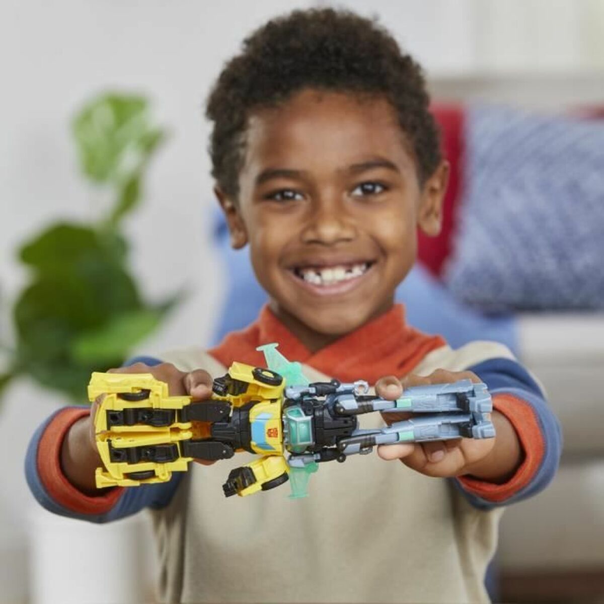 Action Figures Hasbro Cyber-Combiner Bumblebee et Mo Malto-2